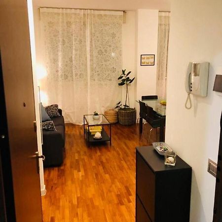 Portavenezia49 - Appartamento Milano Porta Venezia Con Jacuzzi Милан Экстерьер фото